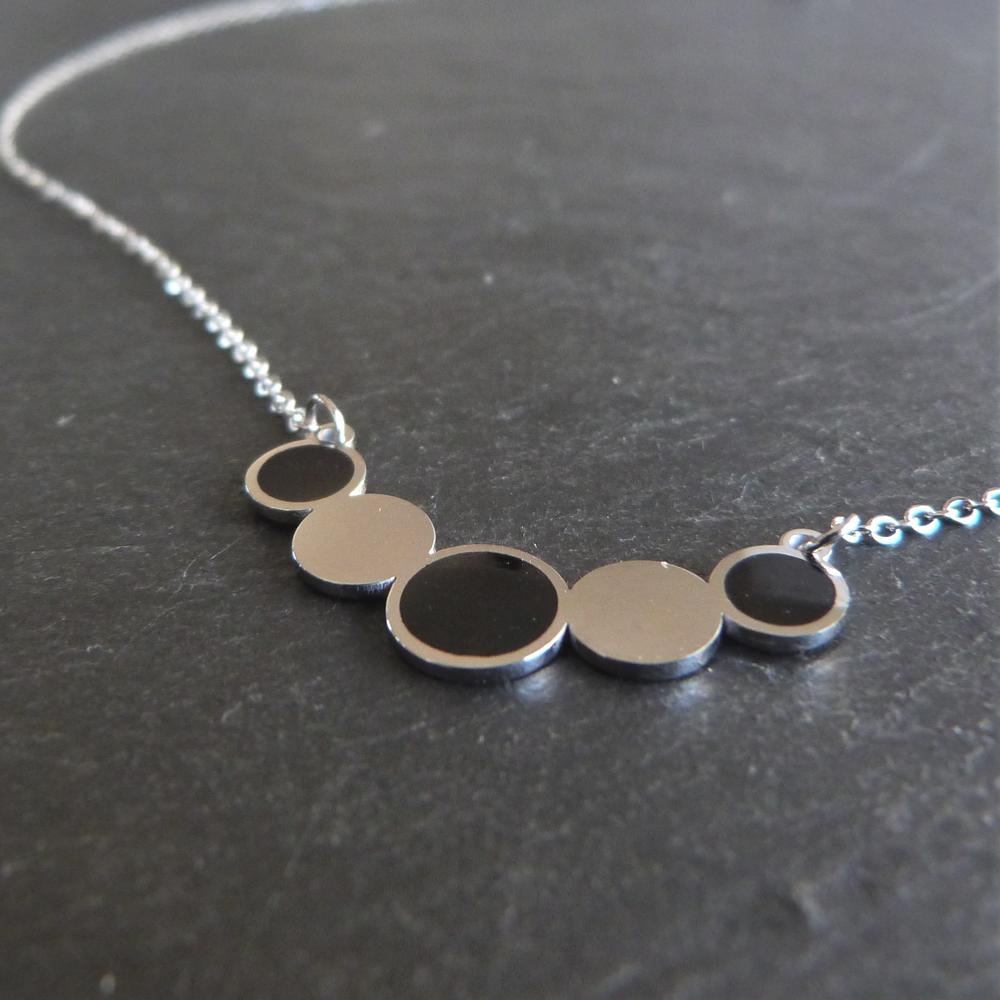 Collier Fantaisie Noir Zig Zag - Modèle Ikita - Neuf Avec étiquettes - Bijou Tendance Et Moderne