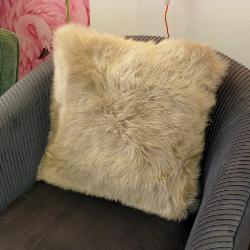 Coussin Peau de Mouton Nappa Fibre by Auskin